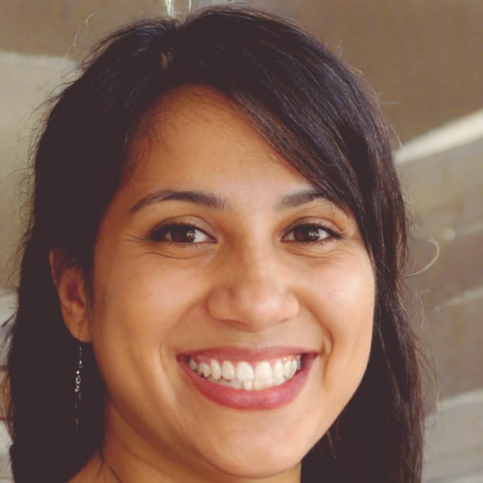 Esperanza Montiel, Directora de Educación Financiera